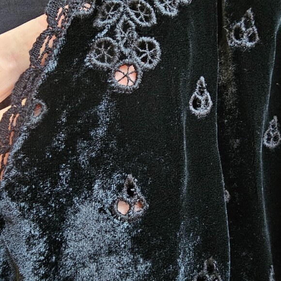 Jade Johnny Was Silk Blend Velvet Embroidered Top With Tassel Tie, Size Small - Picture 6 of 11